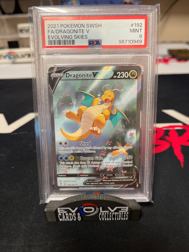 Dragonite V (192/203) [Pokémon SWSH: Evolving Skies] PSA 9